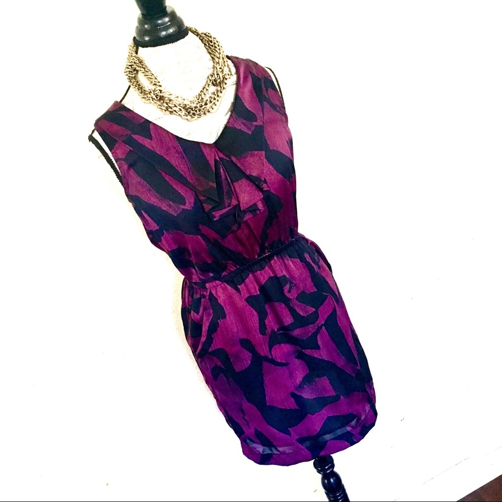 *CUTE GRAPHIC DRESS / TUNIC**